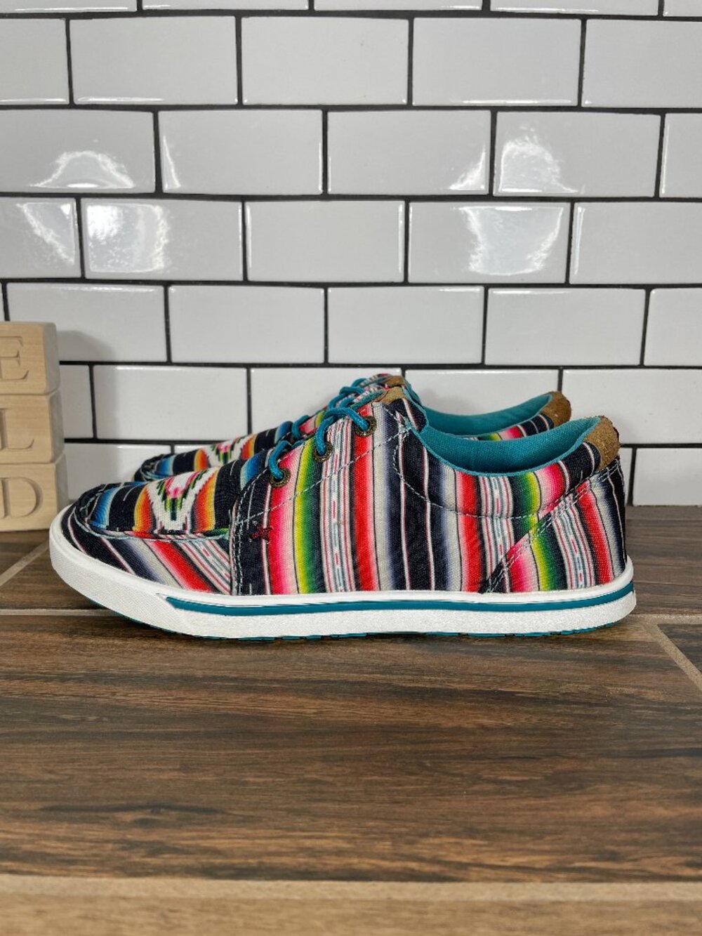Twisted X Hooey Loper Shoes Womens Size 6.5 Serape Mexican Aztec Tribal Sneakers